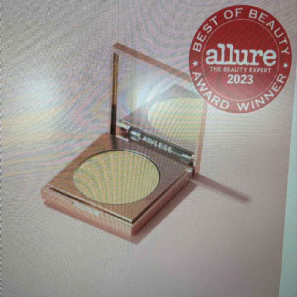 NWT LAWLESS Skin-Smoothing Perfecting Powder Foundation MED-LIGHT at HALF OFF - Picture 6 of 7